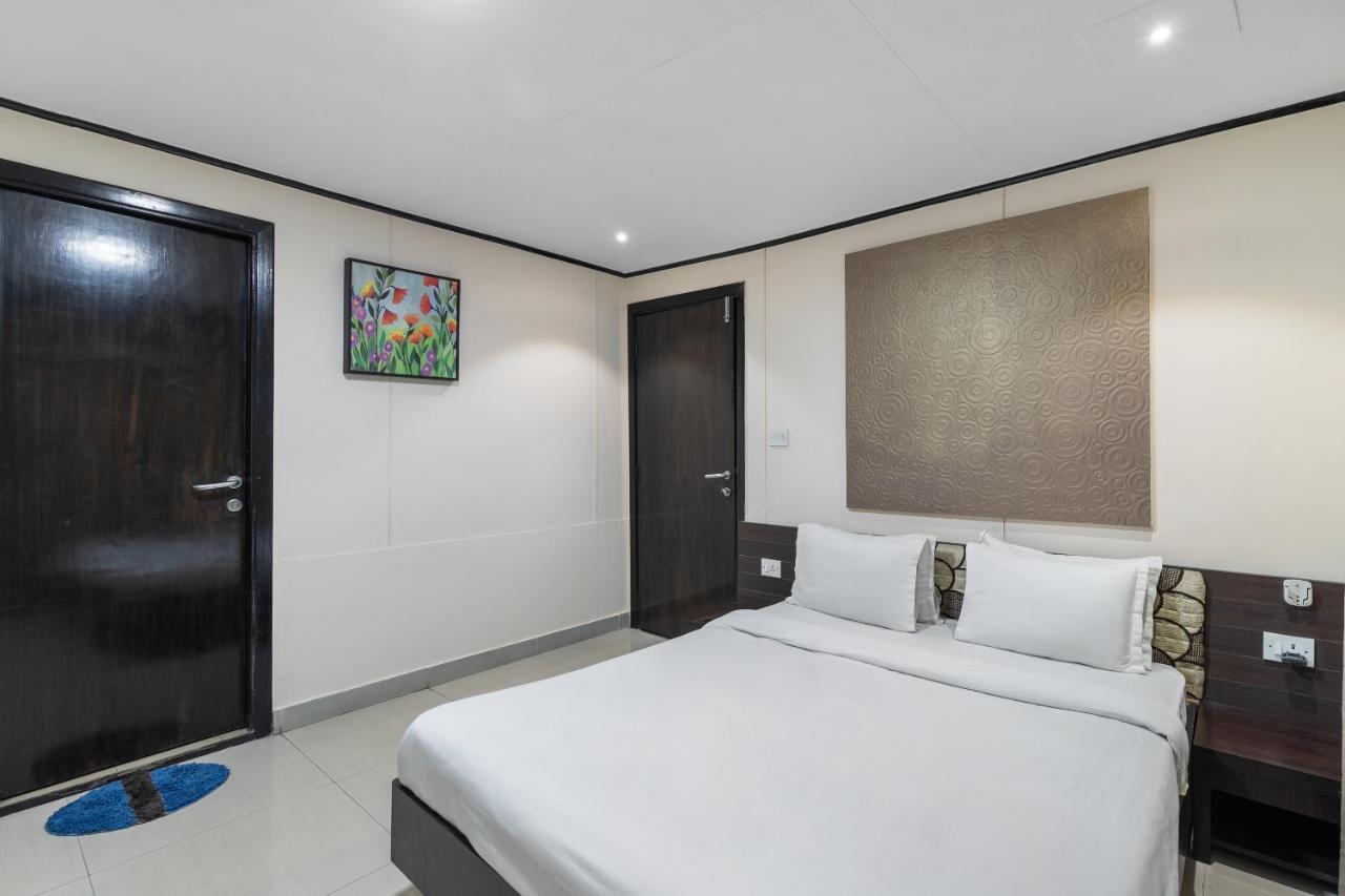 Capital O 47539Capital O Umbergaon Club Hotell Umargām Eksteriør bilde