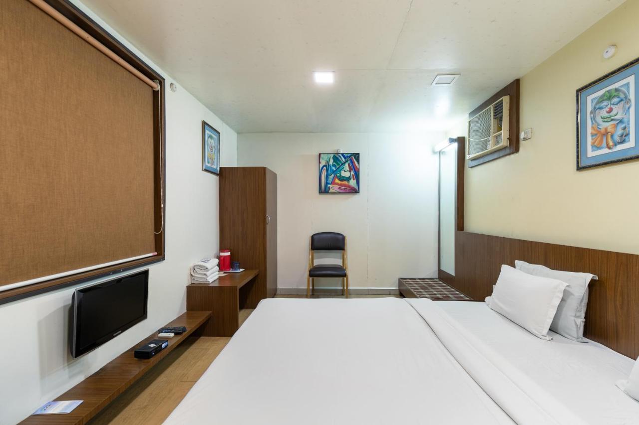 Capital O 47539Capital O Umbergaon Club Hotell Umargām Eksteriør bilde