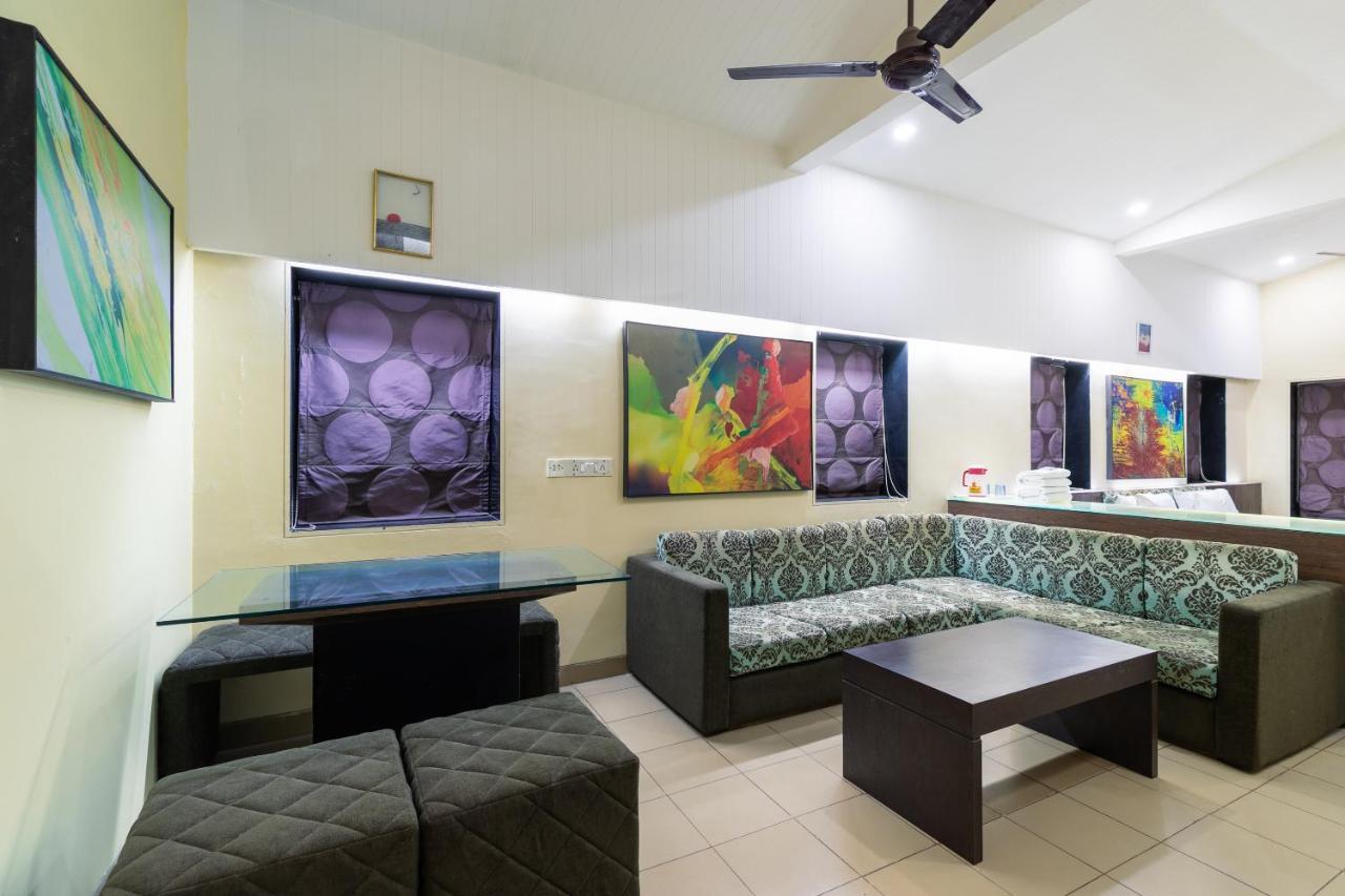 Capital O 47539Capital O Umbergaon Club Hotell Umargām Eksteriør bilde