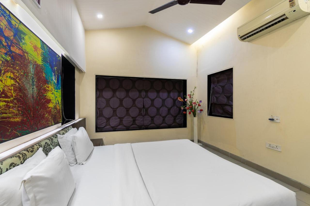 Capital O 47539Capital O Umbergaon Club Hotell Umargām Eksteriør bilde